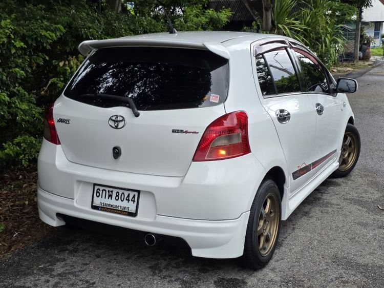 Toyota Yaris 2008 1.5 TRD Sportivo Sedan เบนซิน ไม่ติดแก๊ส เกียร์อัตโนมัติ ขาว รูปที่ 2