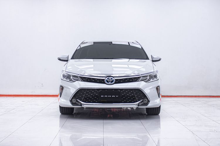 Toyota Camry 2016 2.5 HV Sedan ไฮบริด ไม่ติดแก๊ส เกียร์อัตโนมัติ ขาว รูปที่ 4