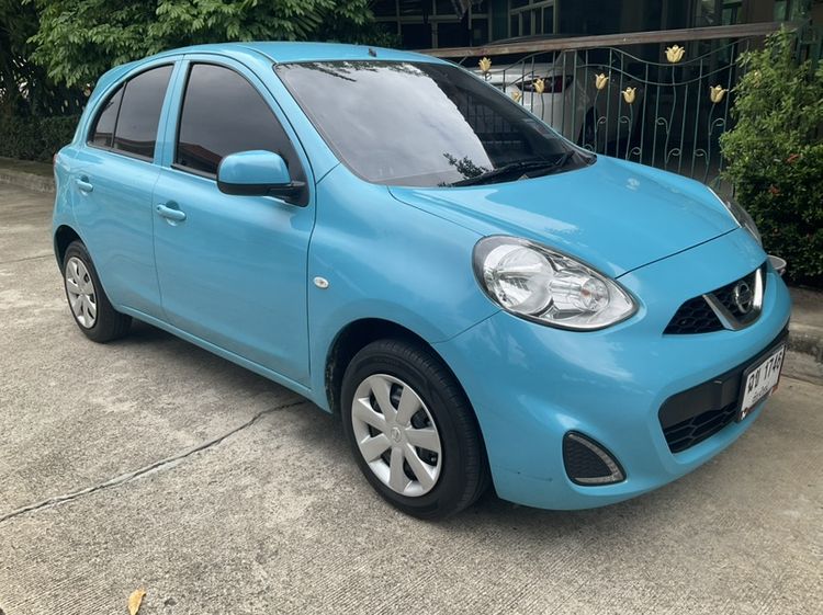 รถ Nissan March 1.2 E สี ฟ้า