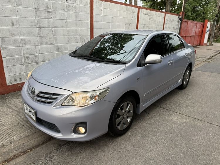 รถ Toyota Altis 1.8 E สี ขาว