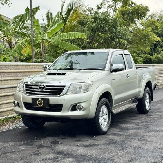 รถ Toyota Hilux Vigo Champ Smart Cab 2.5 E Prerunner สี บรอนซ์เงิน