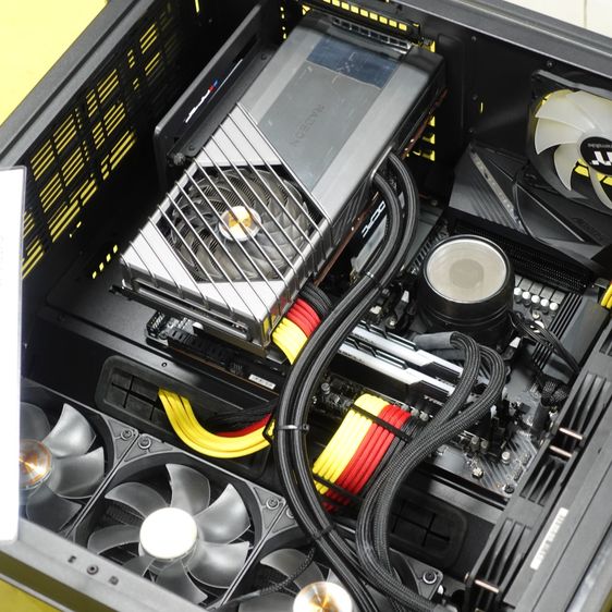 PC AMD Ryzen 7 5800x + RX6950xt + Ddr4 32gb. + M.2 1tb รูปที่ 4