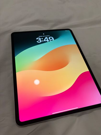 iPad Pro 13” M4 256GB Wi-Fi Silver + Pencil Pro ราคาด่วน 29,000