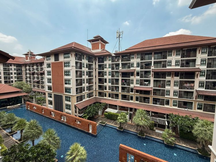 Baan Navatara Condominium (บ้านนวธารา)