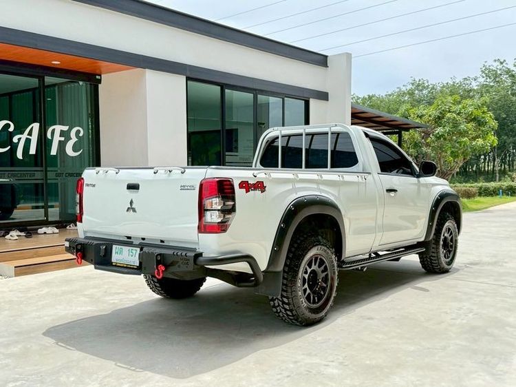Mitsubishi Triton 2019 2.4 GL 4WD Pickup ดีเซล ไม่ติดแก๊ส เกียร์ธรรมดา ขาว รูปที่ 4