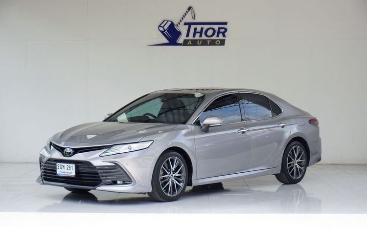 รถ Toyota Camry 2.5 Premium สี บรอนซ์เงิน