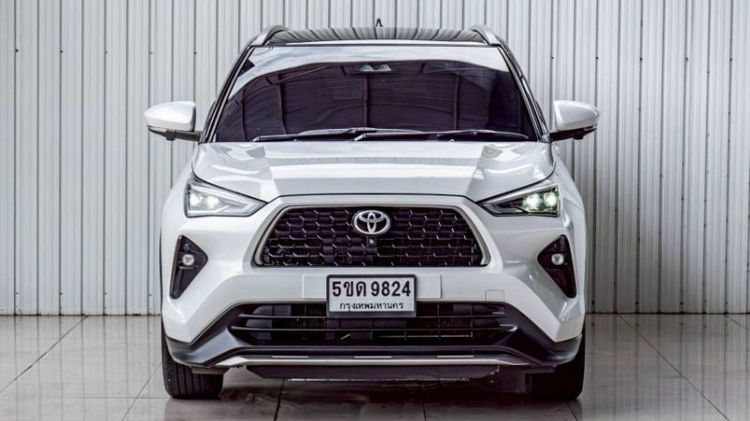 รถ Toyota Yaris Cross 1.5 HEV Premium Luxury สี ขาว