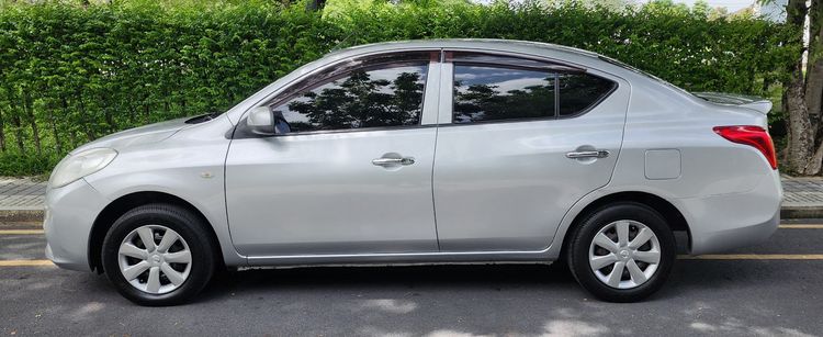 Nissan Almera 2013 1.2 E Sedan เบนซิน เกียร์อัตโนมัติ บรอนซ์เงิน รูปที่ 2