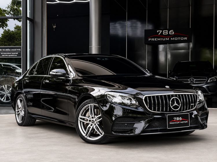 Mercedes-Benz E-Class 2020 E300 Sedan ปลั๊กอินไฮบริด (PHEV) ไม่ติดแก๊ส เกียร์อัตโนมัติ ดำ