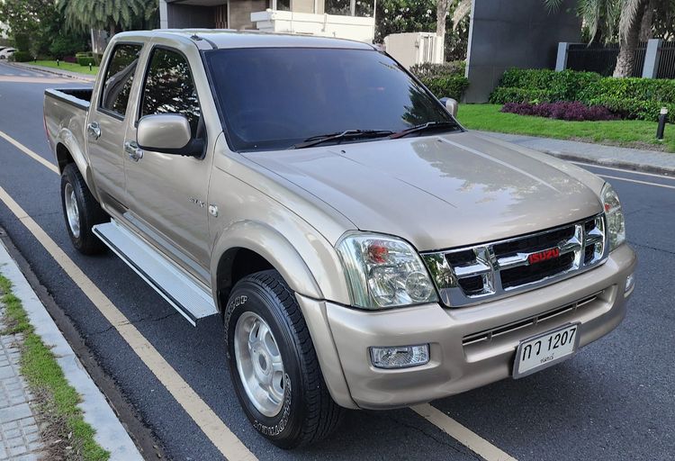  4 ประตู Hilander Isuzu Dmax CAB4 hilander 3.0 ปี 2004 airbag abs   