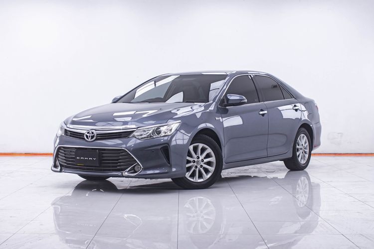รถ Toyota Camry 2.0 G สี เทา