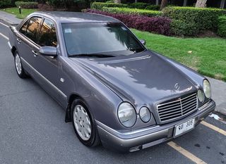  สวยๆเดิมๆ  Benz E280 ปี2000 ออโต้ airbag abs 