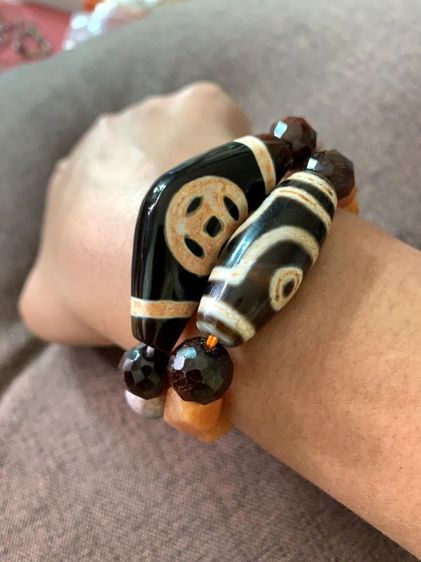 สร้อยข้อมือหินธิเบต