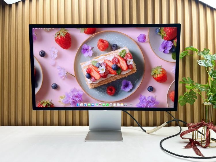 จอภาพ Studio Display 27-inch Retina 5K Standard Glass