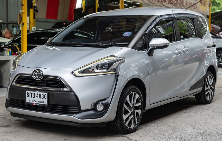 Toyota Sienta 2019 1.5 V Utility-car เบนซิน ไม่ติดแก๊ส เกียร์อัตโนมัติ เทา รูปที่ 2