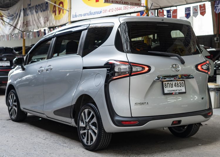 Toyota Sienta 2019 1.5 V Utility-car เบนซิน ไม่ติดแก๊ส เกียร์อัตโนมัติ เทา รูปที่ 3
