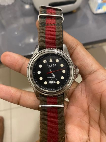 นาฟิกา Gucci