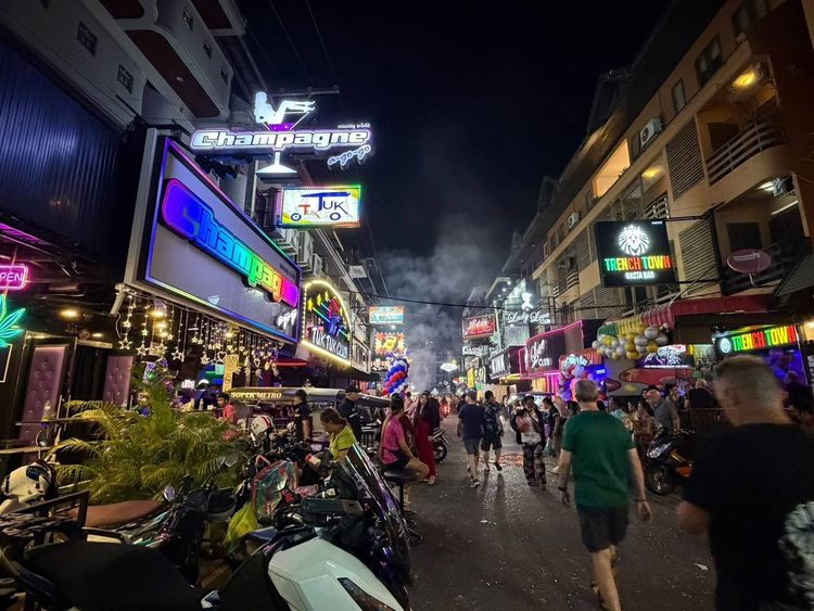เซ้งร้านพัทยาสายสอง ซอยแอลเค ตัดกับซอยบัวขาว