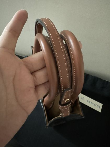 กระเป๋า Celine mini Triomphe Vertical Cabas ปี 2023 รูปที่ 4