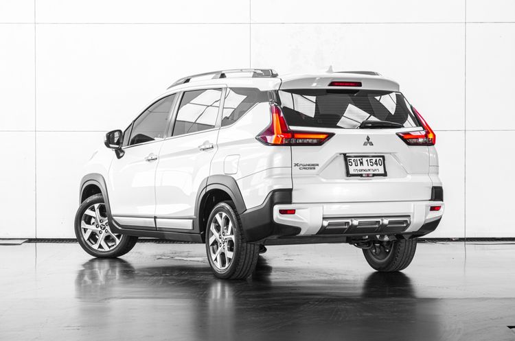 Mitsubishi Xpander 2023 1.5 Cross Utility-car เบนซิน ไม่ติดแก๊ส เกียร์อัตโนมัติ ขาว รูปที่ 4