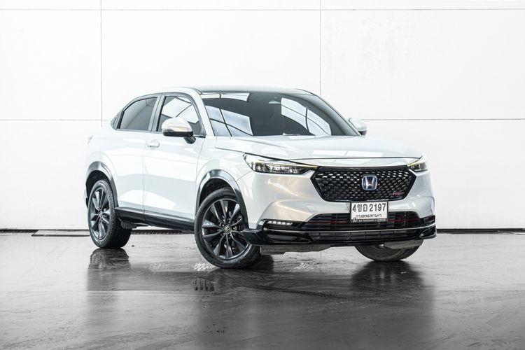 Honda HR-V 2023 1.5 e:HEV RS Utility-car ไฮบริด ไม่ติดแก๊ส เกียร์อัตโนมัติ ขาว รูปที่ 2