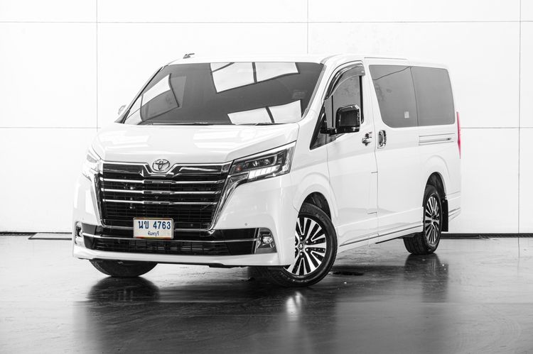 Toyota Majesty 2020 2.8 Premium Utility-car ดีเซล ไม่ติดแก๊ส เกียร์อัตโนมัติ ขาว
