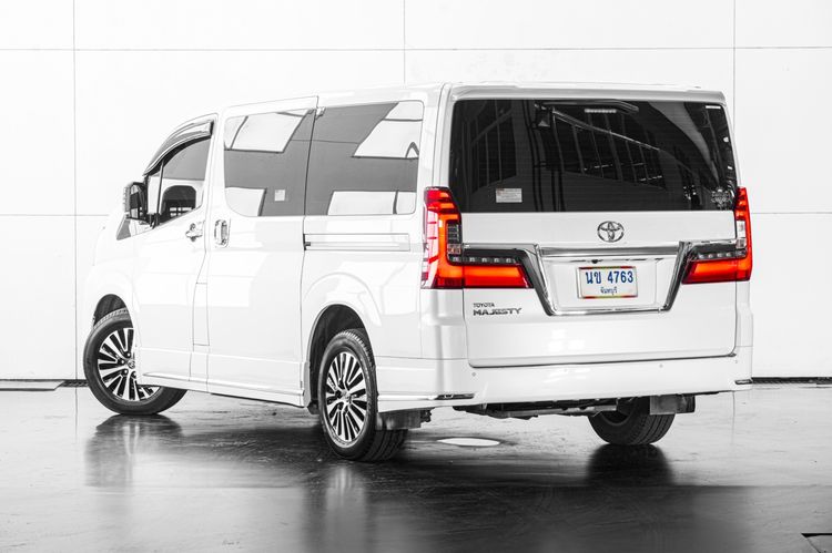 Toyota Majesty 2020 2.8 Premium Utility-car ดีเซล ไม่ติดแก๊ส เกียร์อัตโนมัติ ขาว รูปที่ 4