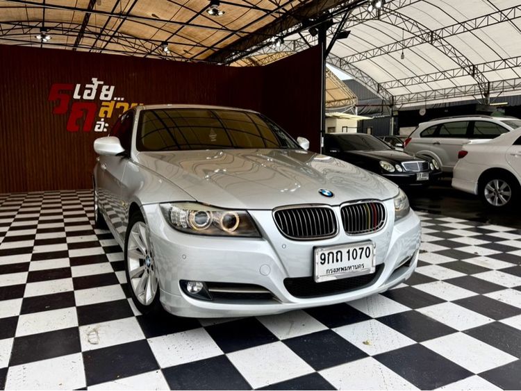 BMW Series 3 2012 320i Sedan เบนซิน ไม่ติดแก๊ส เกียร์อัตโนมัติ เทา รูปที่ 3
