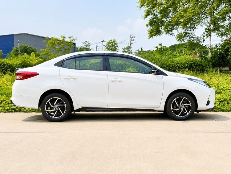 Toyota Yaris ATIV 2020 1.2 Sport Sedan เบนซิน เกียร์อัตโนมัติ ขาว