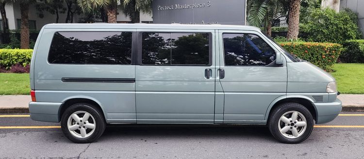Volkswagen Caravelle 2004 2.8 V6 Van เบนซิน LPG เกียร์อัตโนมัติ เทา รูปที่ 2