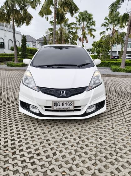 Honda Jazz 2011 1.5 V i-VTEC Sedan เบนซิน ไม่ติดแก๊ส เกียร์อัตโนมัติ ขาว รูปที่ 3