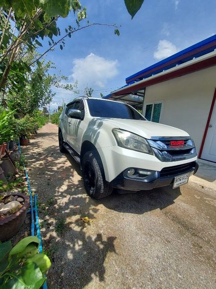 Isuzu MU-X 2016 3.0 4WD Utility-car ดีเซล เกียร์อัตโนมัติ ขาว