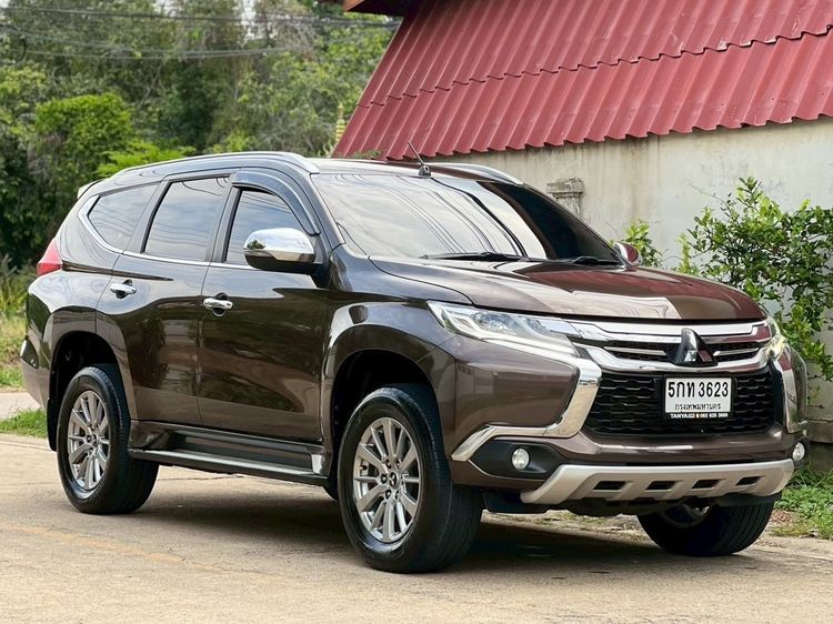 รถ Mitsubishi Pajero Sport 2.4 GT Premium 2WD สี น้ำตาล