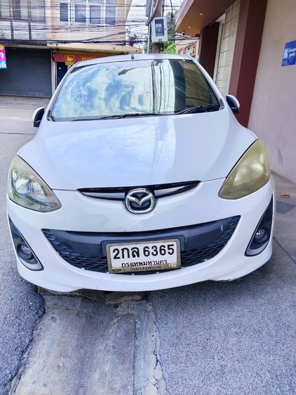 Mazda Mazda 2 2013 1.3 Sports Sedan เบนซิน เกียร์อัตโนมัติ ขาว รูปที่ 2
