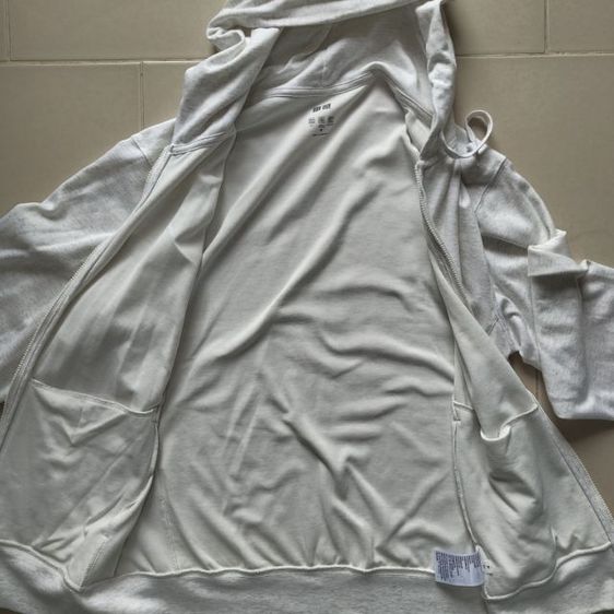 Uniqlo AIRism UV Protection Full-Zip Hoodie เสื้อกันหนาว รูปที่ 6