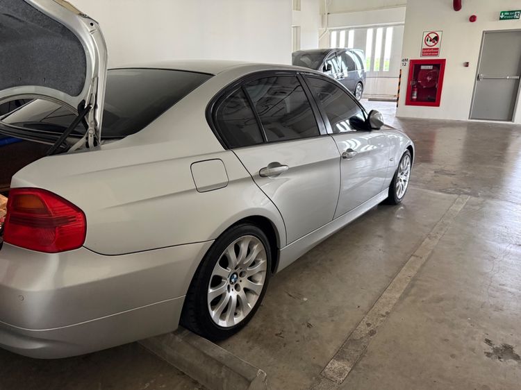 BMW Series 3 2006 320i Sedan เบนซิน เกียร์อัตโนมัติ เทา รูปที่ 4