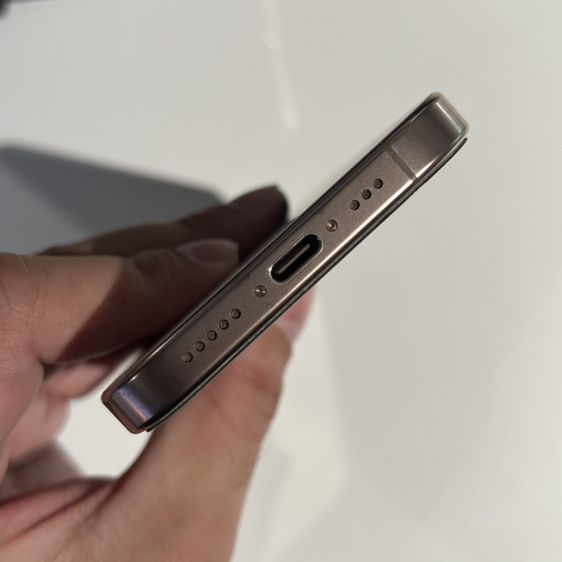 iphone16pro 512gb เครื่องศูนย์ไทย สีdesert titanium สภาพใหม่ รูปที่ 4