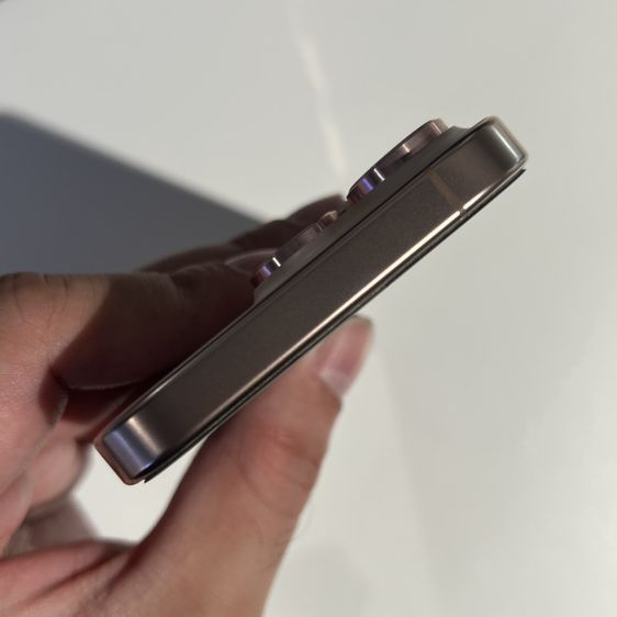 iphone16pro 512gb เครื่องศูนย์ไทย สีdesert titanium สภาพใหม่ รูปที่ 3