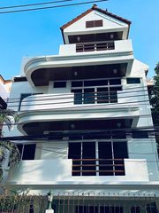 ให้เช่าทาวน์โฮม 4ชั้น 40วา5 ห้องนอน 5 ห้องน้ำแอร์ เฟอร์ ครบ ถนนสุขุมวิท31