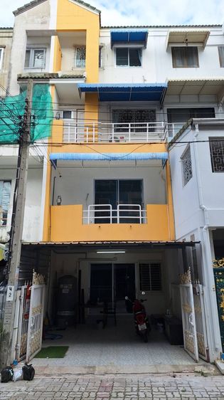 อื่นๆ มีบางส่วน สร้างเสร็จก่อน 2010 ให้เช่าบ้านลาดพร้าว64(เกตุนุติ12)ใกล้รถไฟฟ้าสถานีโชคชัยสี่เข้าออกได้หลายทาง ทะลุสุทธิสารรัชดา ใกล้เลียบด่วนรามอินทรา เจ้าของโพตเอง