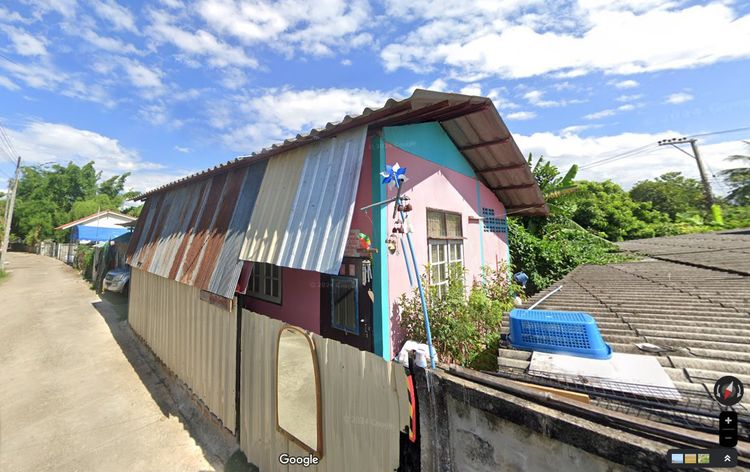 ขายบ้านพร้อมอยู่ ขนาด 42ตรว. มีที่จอดรถยนต์ 2คัน มีห้องเช่า 2ห้อง รูปที่ 2