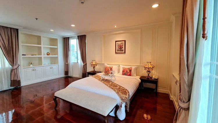 มีบางส่วน Penthouse duplex for rent 22nd-23rd floor Piyathip Place, Sukhumvit 39. รูปที่ 4