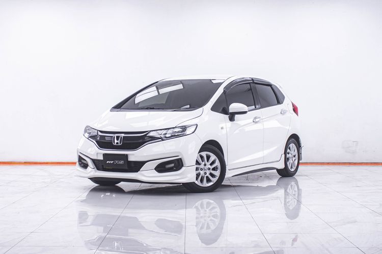 Honda Jazz 2018 1.5 V Plus i-VTEC Sedan เบนซิน ไม่ติดแก๊ส เกียร์อัตโนมัติ ขาว
