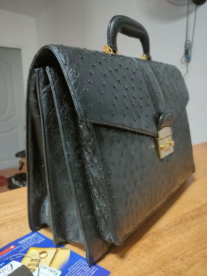 งานระดับ Masterpiece กระเป๋าเอกสารนักธุรกิจ/ผู้บริหาร หนังนกกระจอกเทศแท้ 100%(Genuine Ostrich Leather Briefcase) ล็อกหรู amiet Swiss Made 💼✨ รูปที่ 6