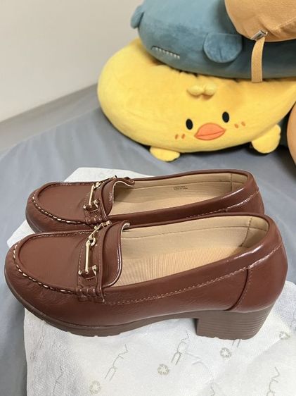 อื่นๆ อื่นๆ หนังสังเคราะห์ UK 6 | EU 39 1/3 | US 7.5 น้ำตาล ส่งต่อรองเท้า VNC มือสอง สภาพใหม่มาก (ใส่ครั้งเดียว!)