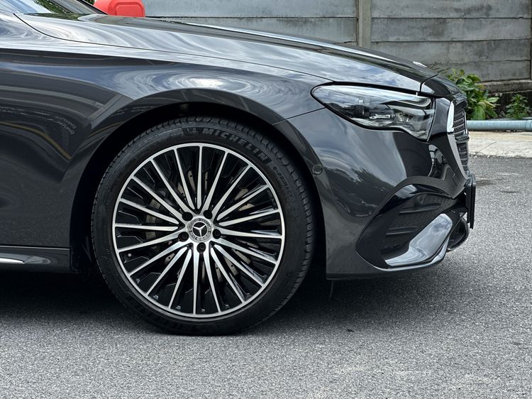 Mercedes-Benz E-Class 2024 E350e Sedan ปลั๊กอินไฮบริด (PHEV) ไม่ติดแก๊ส เกียร์อัตโนมัติ เทา รูปที่ 4