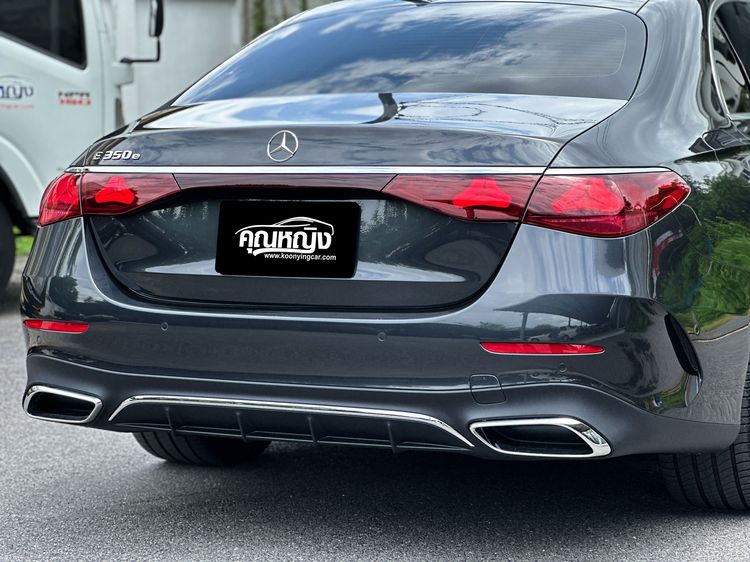 Mercedes-Benz E-Class 2024 E350e Sedan ปลั๊กอินไฮบริด (PHEV) ไม่ติดแก๊ส เกียร์อัตโนมัติ เทา รูปที่ 3