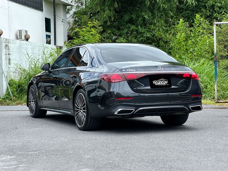 Mercedes-Benz E-Class 2024 E350e Sedan ปลั๊กอินไฮบริด (PHEV) ไม่ติดแก๊ส เกียร์อัตโนมัติ เทา รูปที่ 2