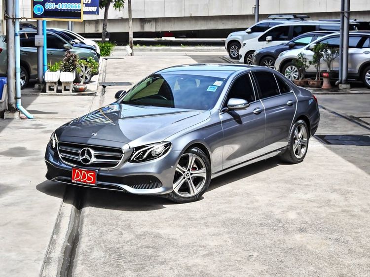 Mercedes-Benz E-Class 2019 E220d Sedan ดีเซล เกียร์อัตโนมัติ เทา รูปที่ 2