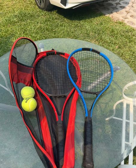 tennis racket